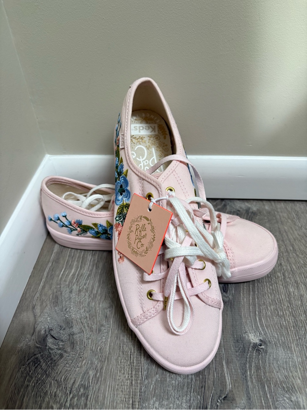 Women’s Keds X Rifle Paper Co. Embroidered Sneakers NWT - Picture 9 of 9
